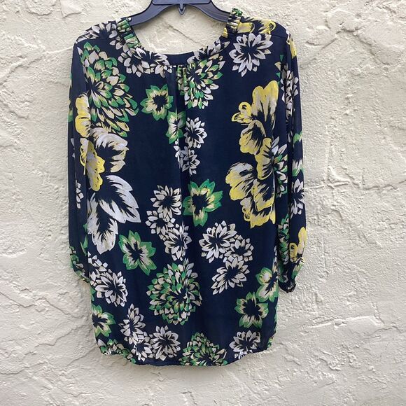 Banana Republic semi sheer flower pattern blouse sz M - Picture 4 of 6